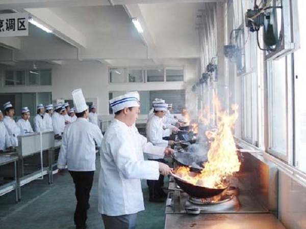 1722502340155774.jpg 厨师4.jpg